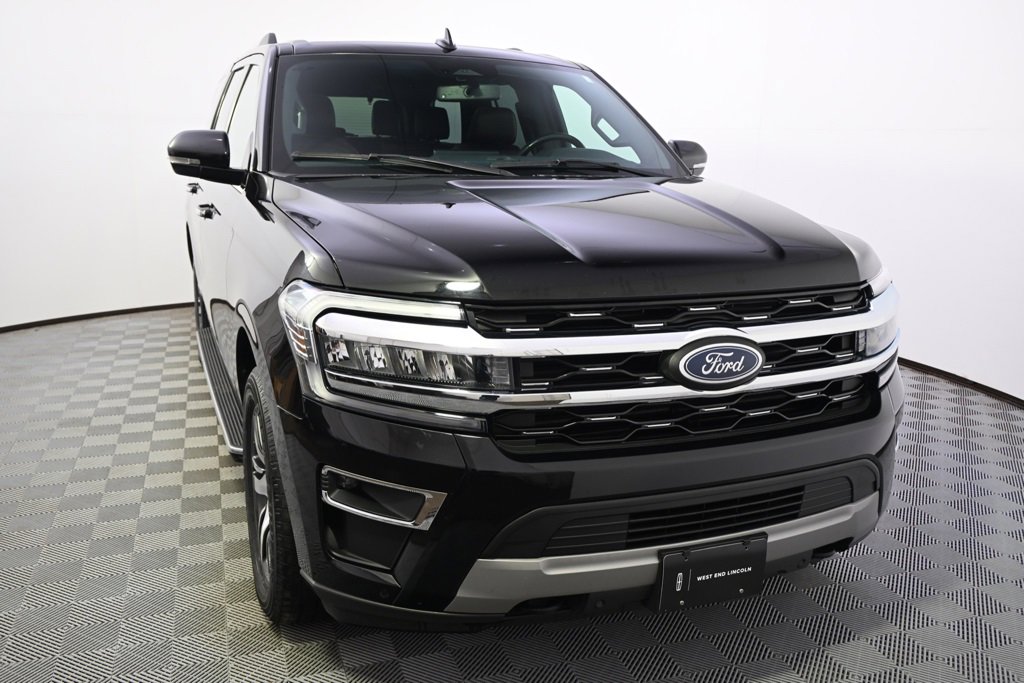 Used 2023 Ford Expedition Limited image 9