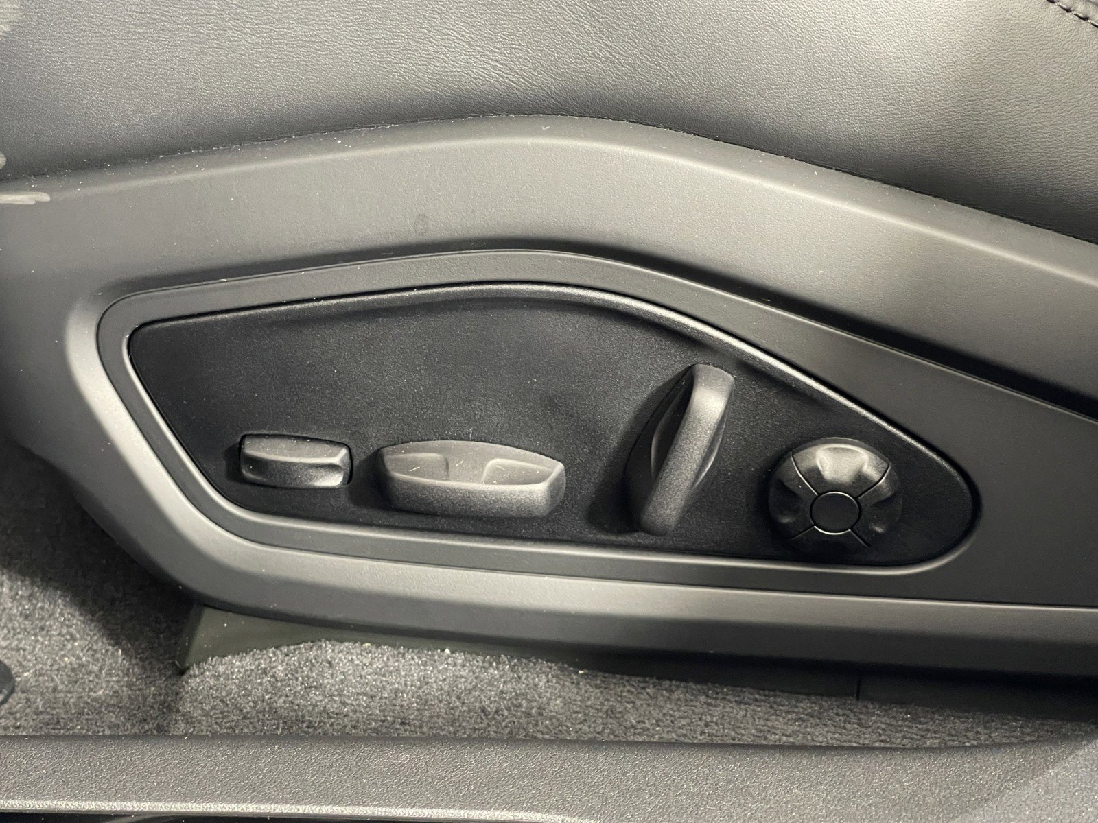 New 2026 Audi S e-tron GT Prestige image 23