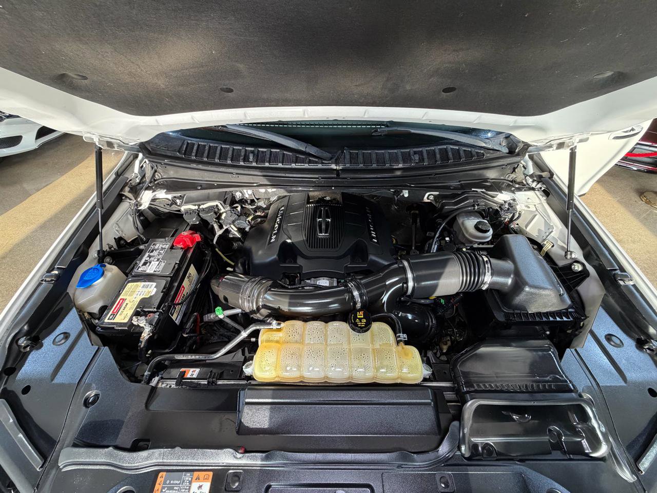 Used 2018 Lincoln Navigator Reserve w/ Technology Package AWD/4WD image 68