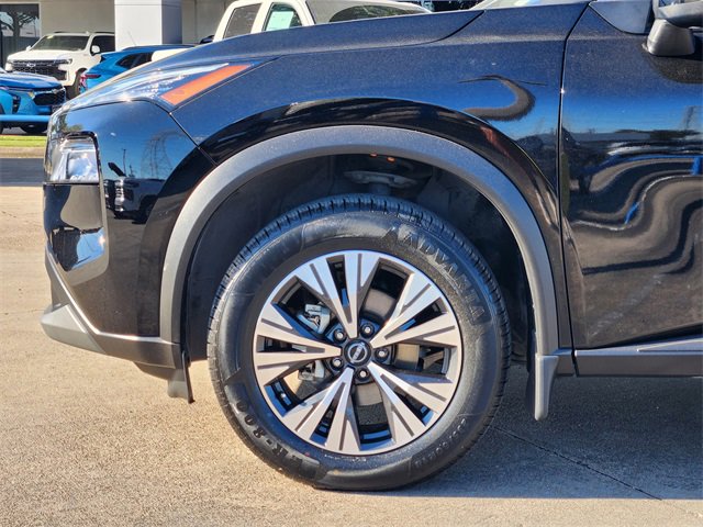 Used 2023 Nissan Rogue SV image 8