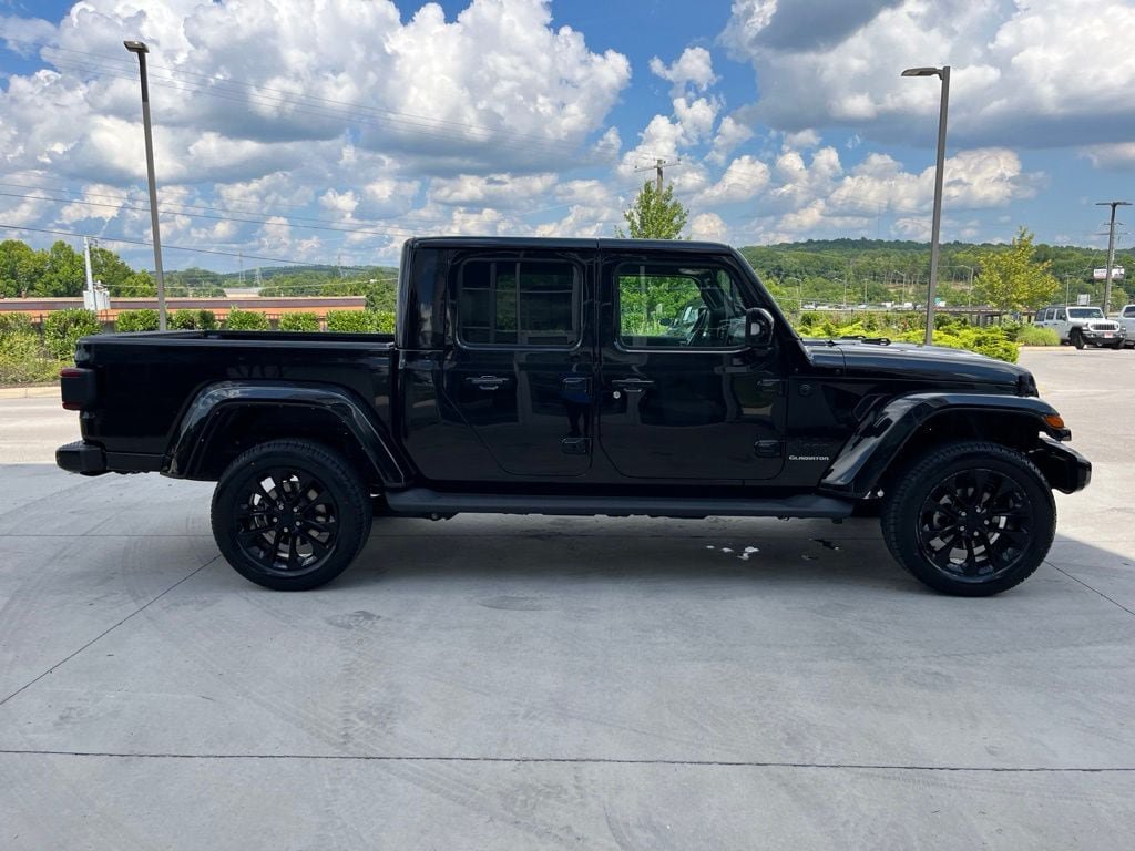 Used 2022 Jeep Gladiator Overland AWD/4WD image 20