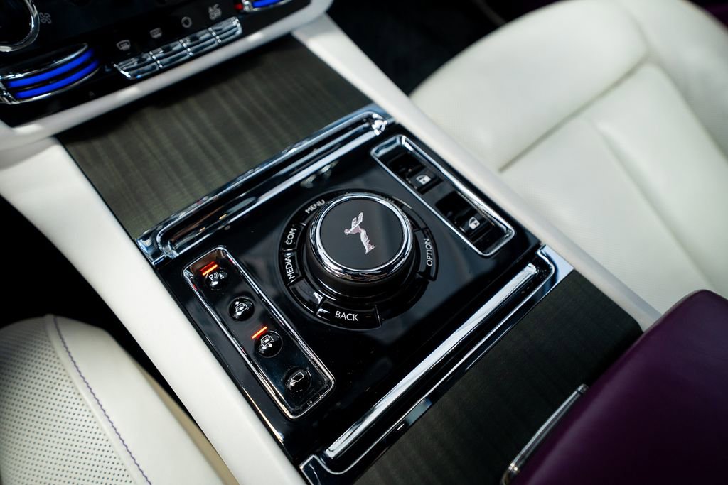 Used 2022 Rolls-Royce Ghost w/ Ghost Package AWD/4WD image 35