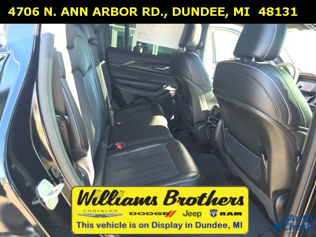 Certified 2024 Jeep Grand Cherokee Altitude image 29