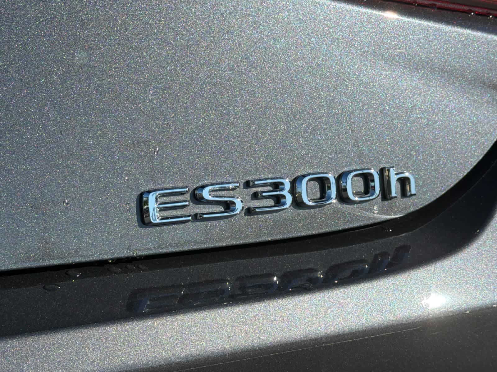Certified 2025 Lexus ES 300h w/ Premium Package FWD image 32