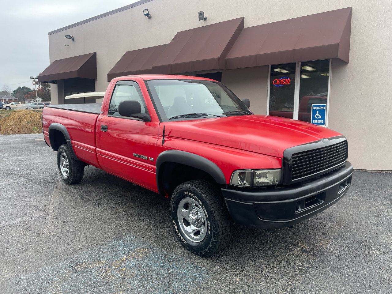 Used 1998 Dodge Ram 1500 Truck 2WD Regular Cab image 3