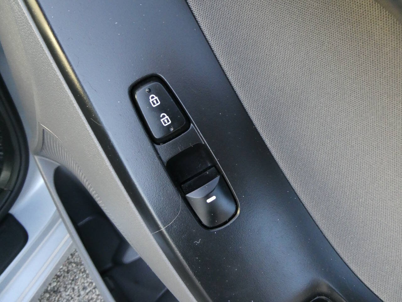 Used 2014 Hyundai Elantra SE w/ Option Group 02 FWD image 29