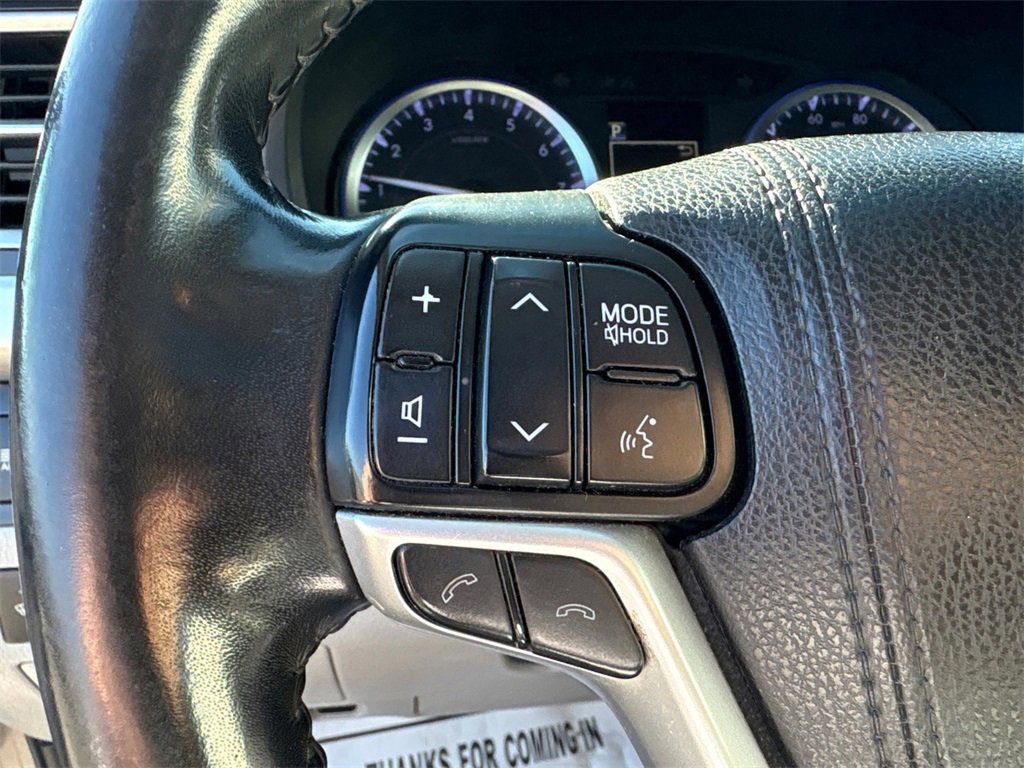 Used 2018 Toyota Highlander XLE image 21