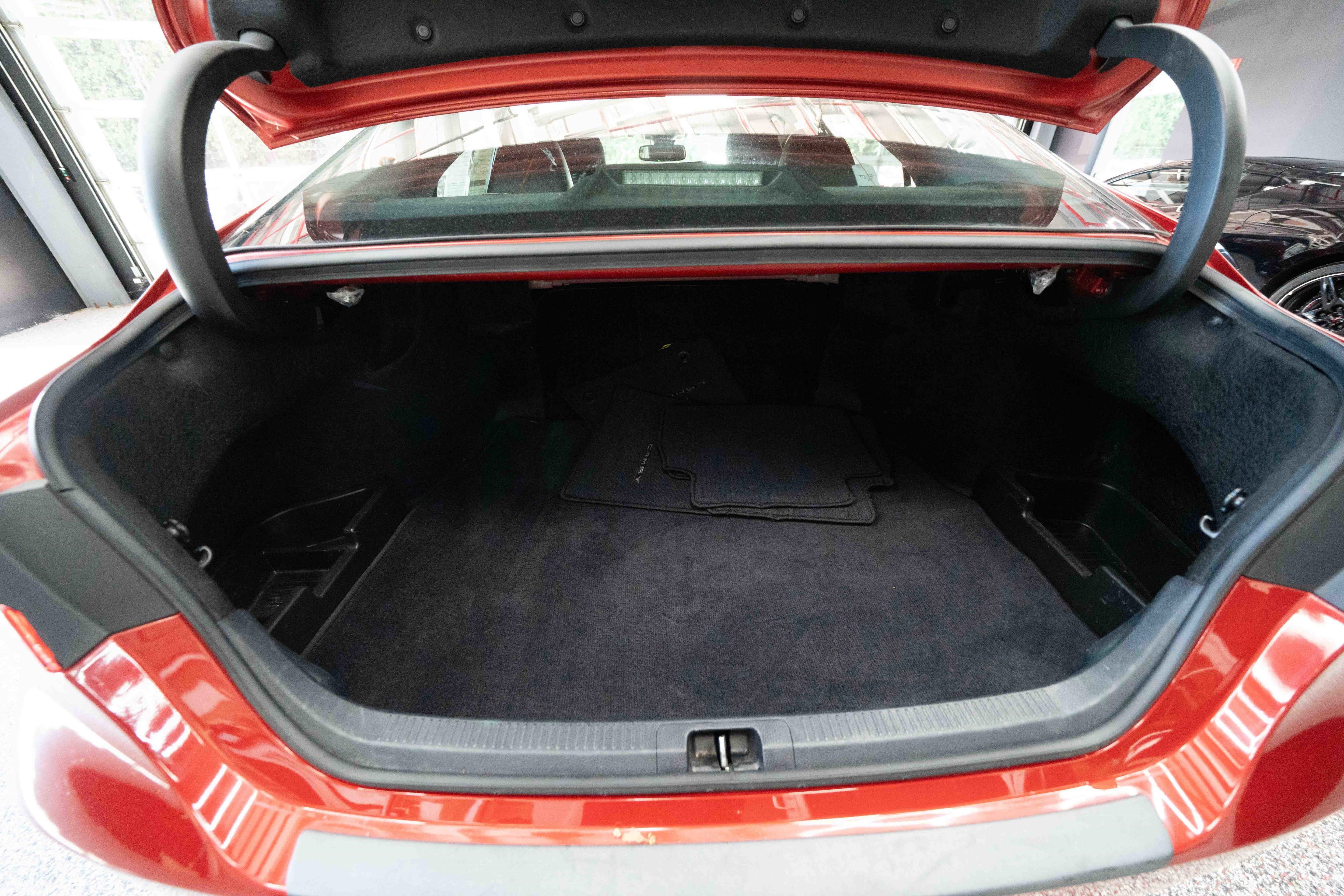 Used 2024 Toyota Camry SE w/ Convenience Package FWD image 27