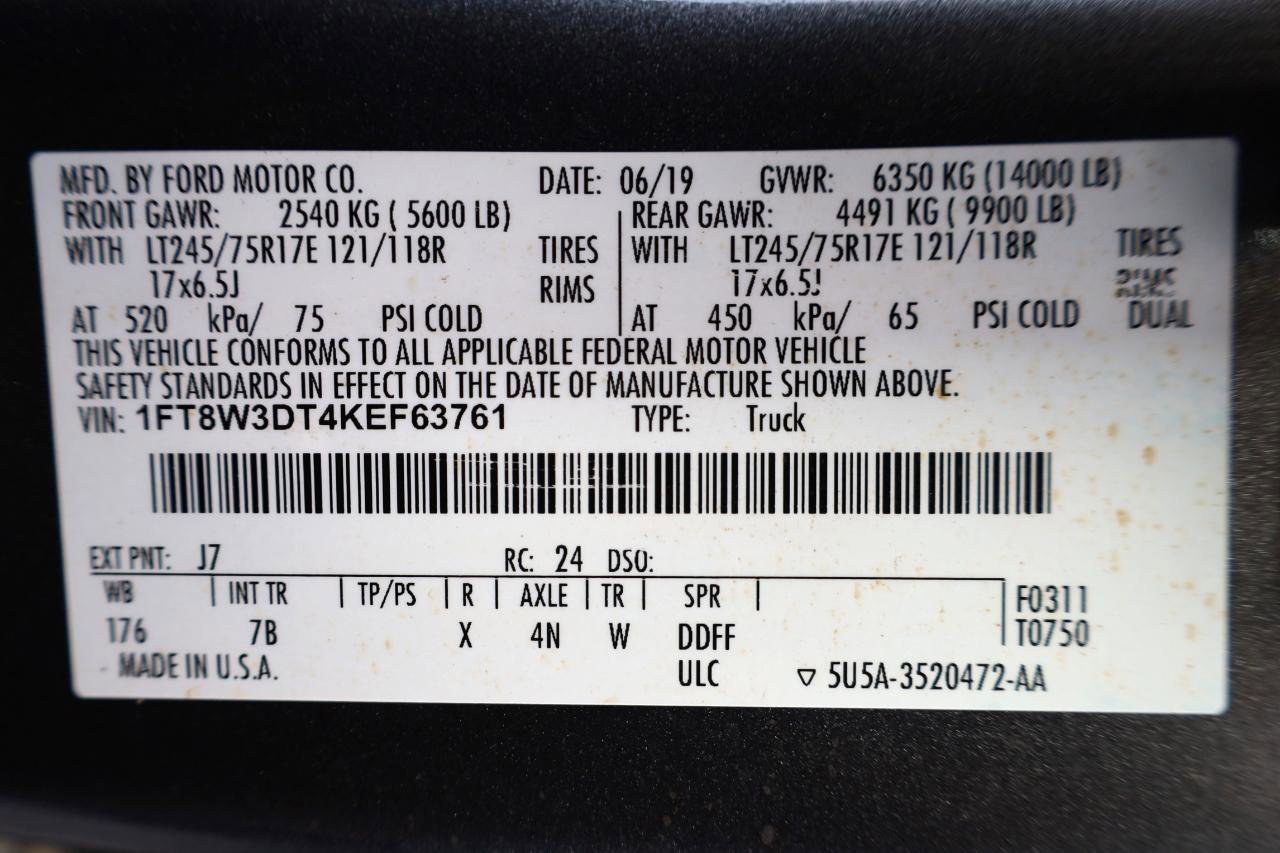 Used 2019 Ford F350 Platinum w/ Platinum Ultimate Package AWD/4WD image 24