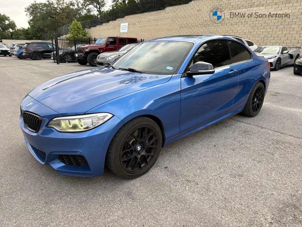 Used 2017 BMW M240i Coupe RWD image 1
