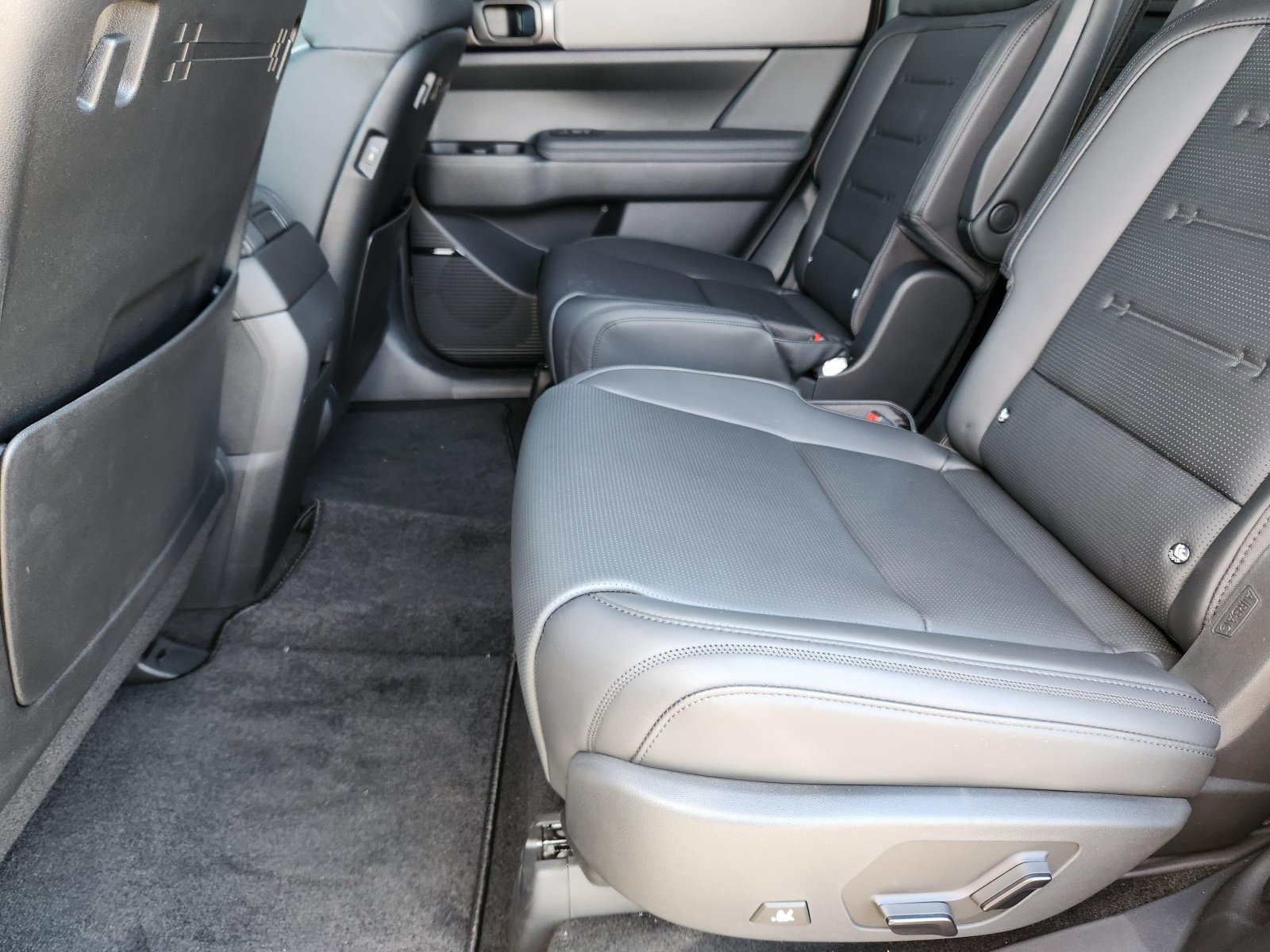 New 2026 Hyundai Santa Fe Calligraphy AWD/4WD image 11