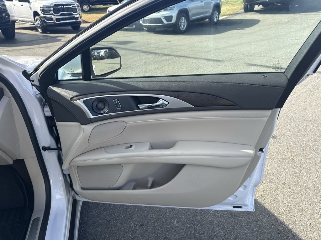 Used 2020 Lincoln MKZ Reserve w/ Elements Package image 29