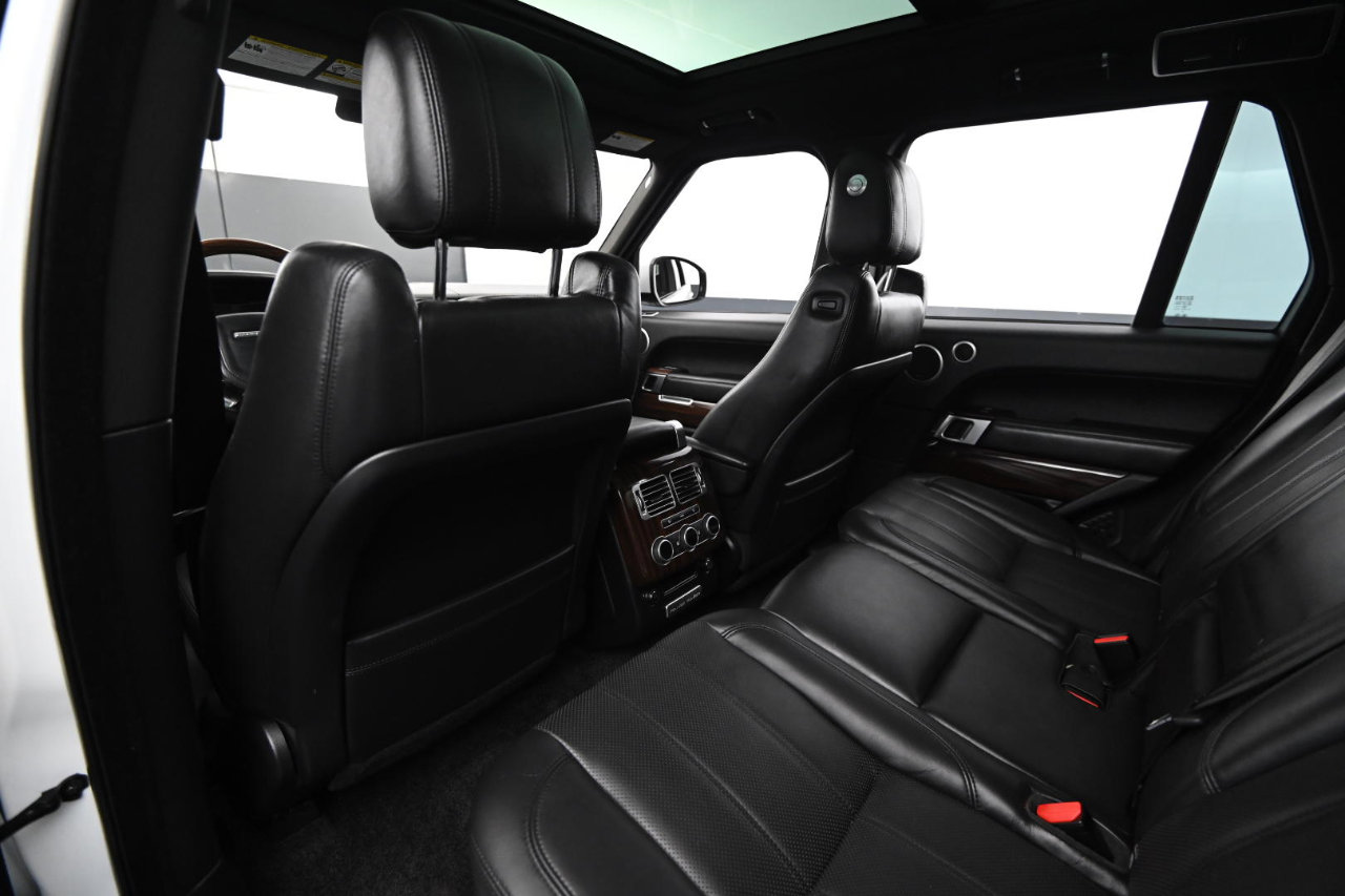 Used 2016 Land Rover Range Rover HSE image 38