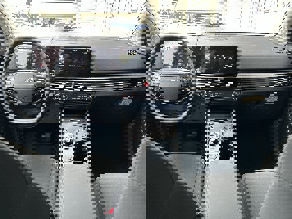 New 2026 Kia Sportage S image 16