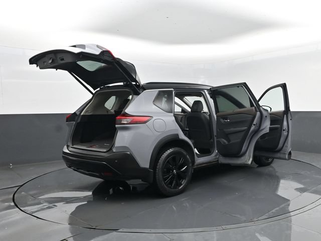 Used 2023 Nissan Rogue SV w/ SV Premium Package AWD/4WD image 32