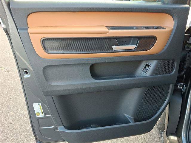 New 2025 Volkswagen ID. Buzz Pro S image 10