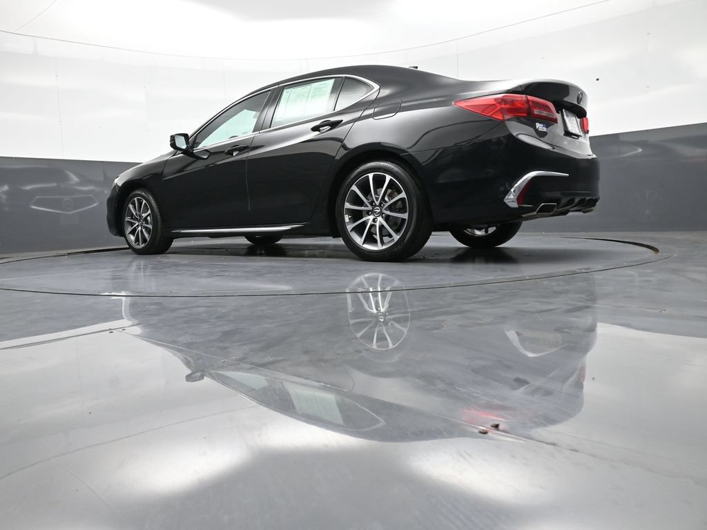 Used 2018 Acura TLX w/ Technology Package FWD image 32