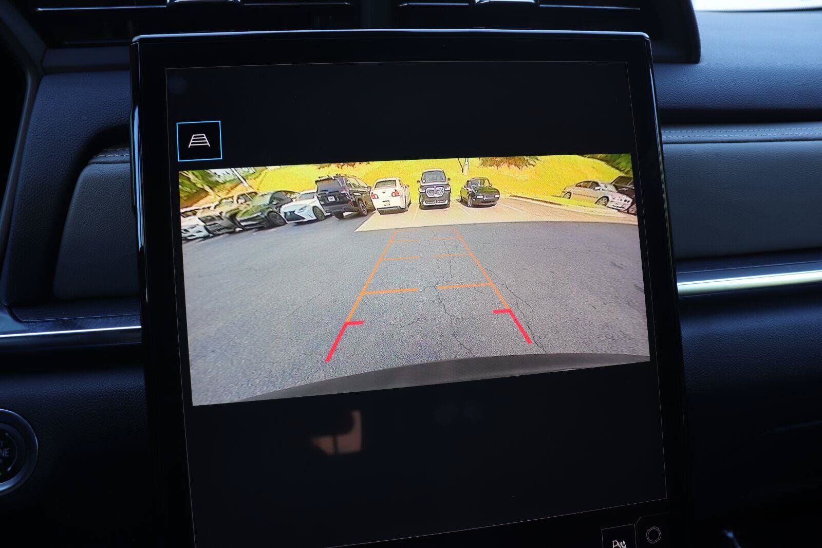 Used 2025 GMC Terrain Elevation AWD/4WD image 29