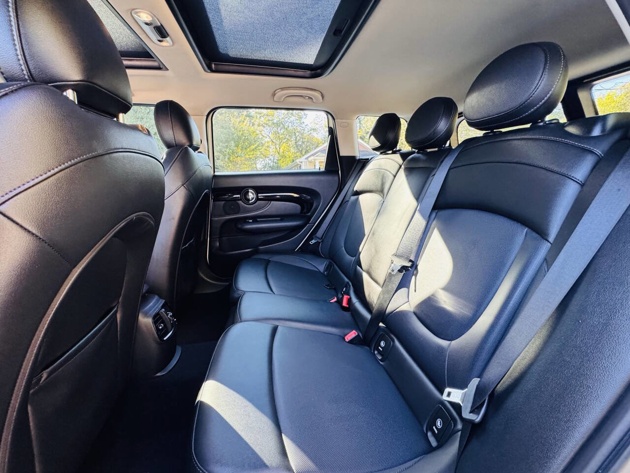 Used 2019 MINI Cooper Clubman S image 13