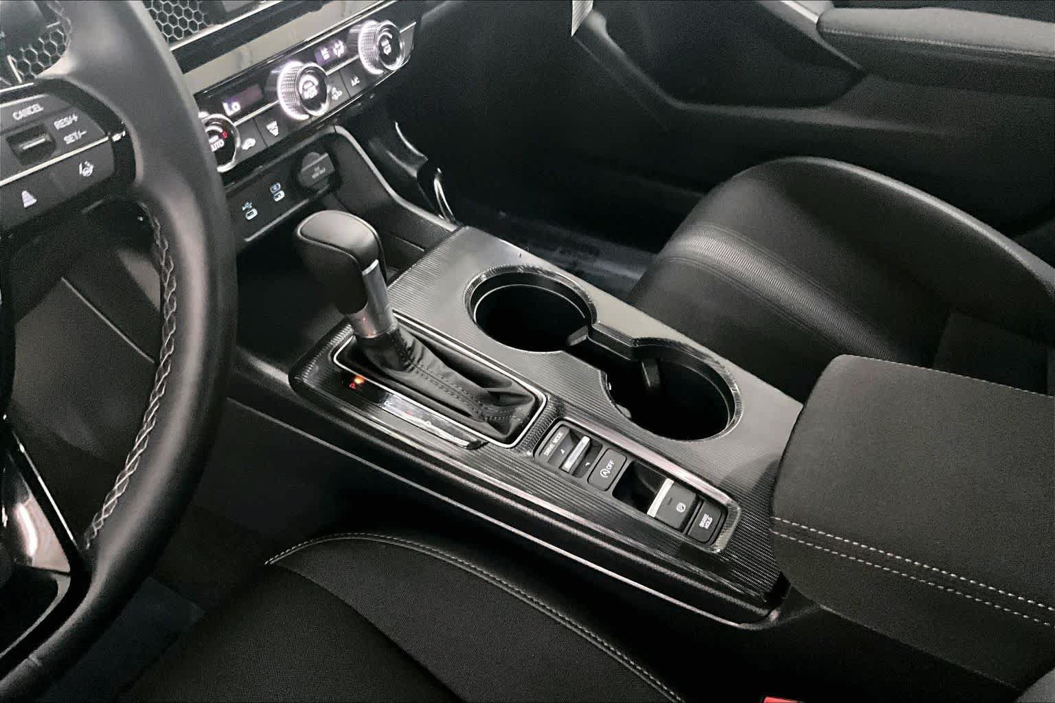 Used 2025 Honda Civic Sport image 17