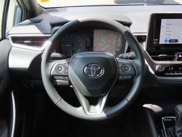 Used 2025 Toyota Corolla SE w/ Convenience Package FWD image 18
