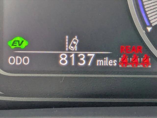 Used 2023 Lexus UX 250h FWD w/ Accessory Package (Z2) image 6