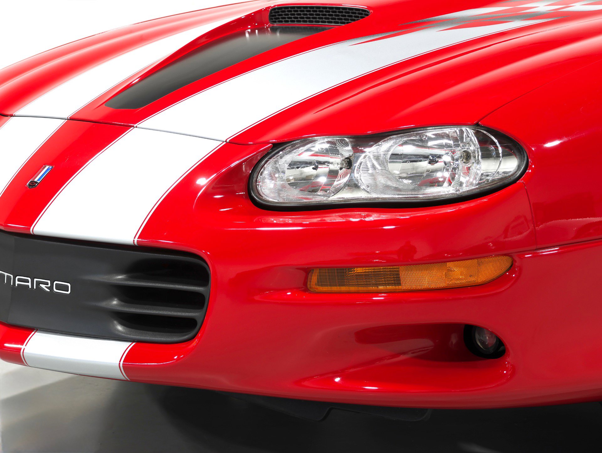 Used 2002 Chevrolet Camaro Z28 w/ SS Performance/Appearance Pkg RWD image 51