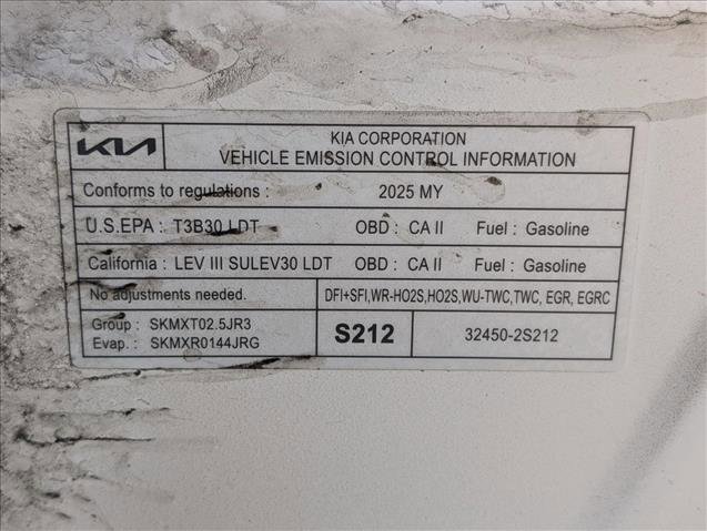Used 2025 Kia Sorento S FWD image 23