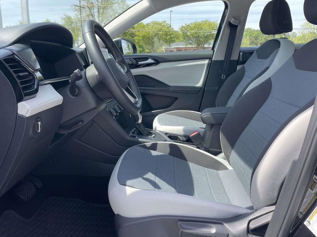 Used 2025 Volkswagen Taos S FWD image 12