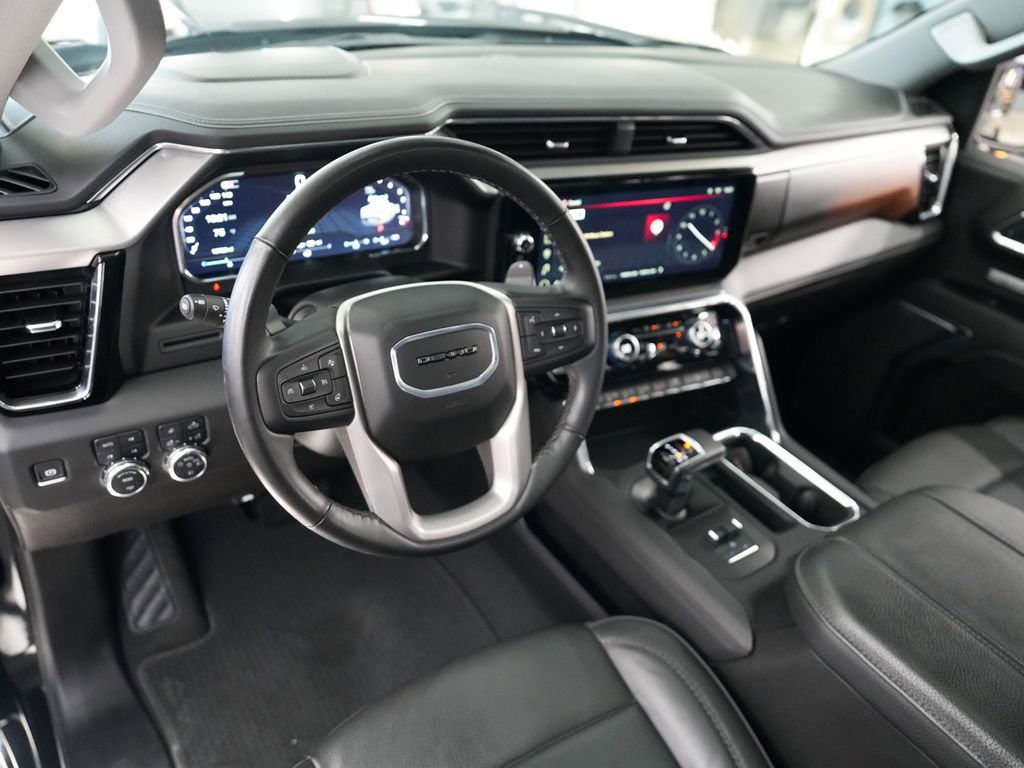 Used 2025 GMC Sierra 1500 Denali AWD/4WD image 16