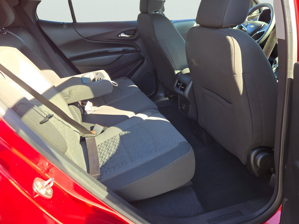 Certified 2024 Chevrolet Equinox LT FWD image 11