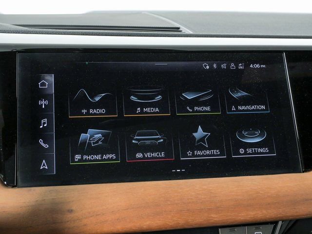 Used 2023 Audi e-tron GT Premium Plus image 14