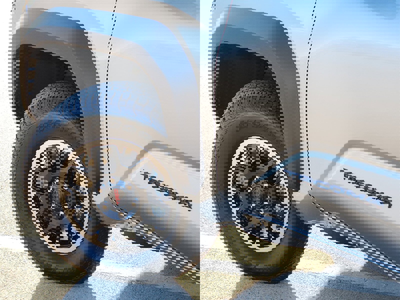 Used 2025 Toyota Tacoma TRD Off-Road image 17