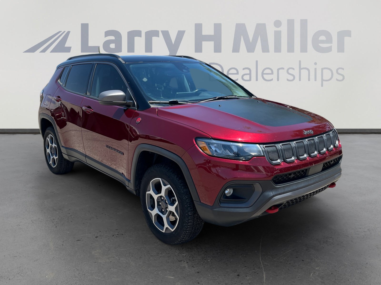 Certified 2022 Jeep Compass Trailhawk w/ Sun and Sound Group AWD/4WD image 7