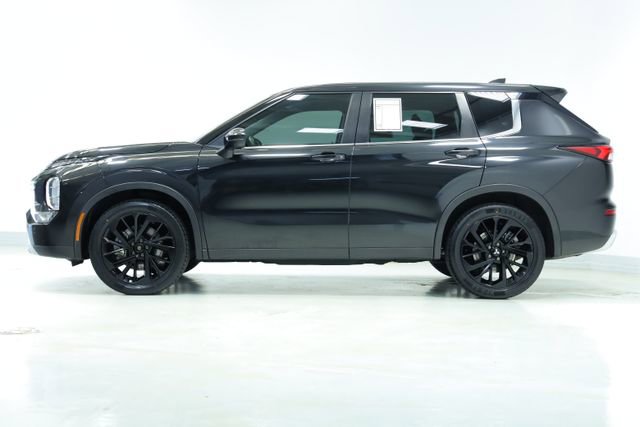 Used 2023 Mitsubishi Outlander SE FWD image 4