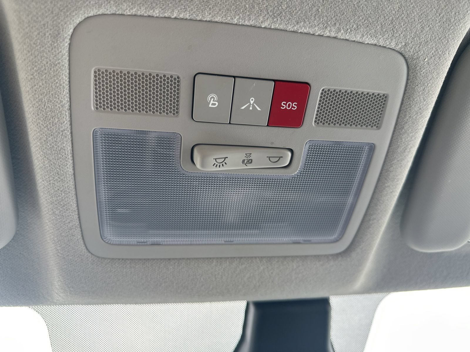 Used 2025 Hyundai Venue Limited FWD image 62