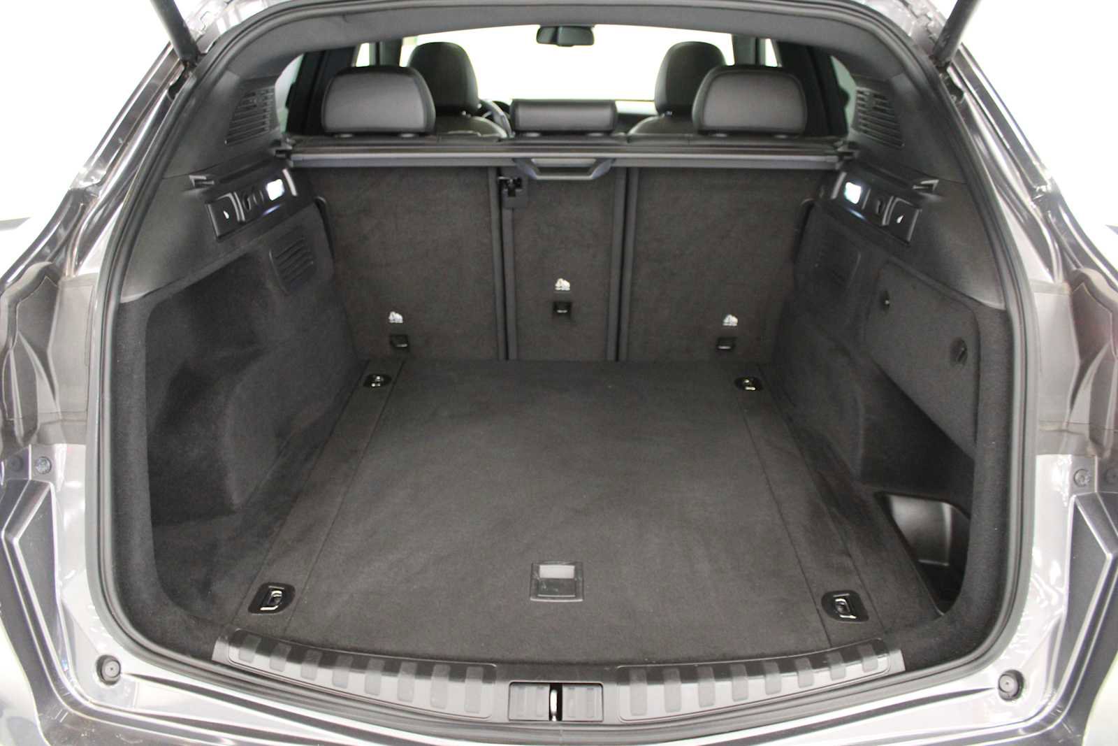 Used 2022 Alfa Romeo Stelvio Ti w/ Active Assist Plus Package image 12