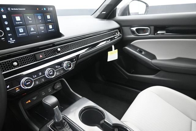 Certified 2025 Honda Civic Sport Touring image 29