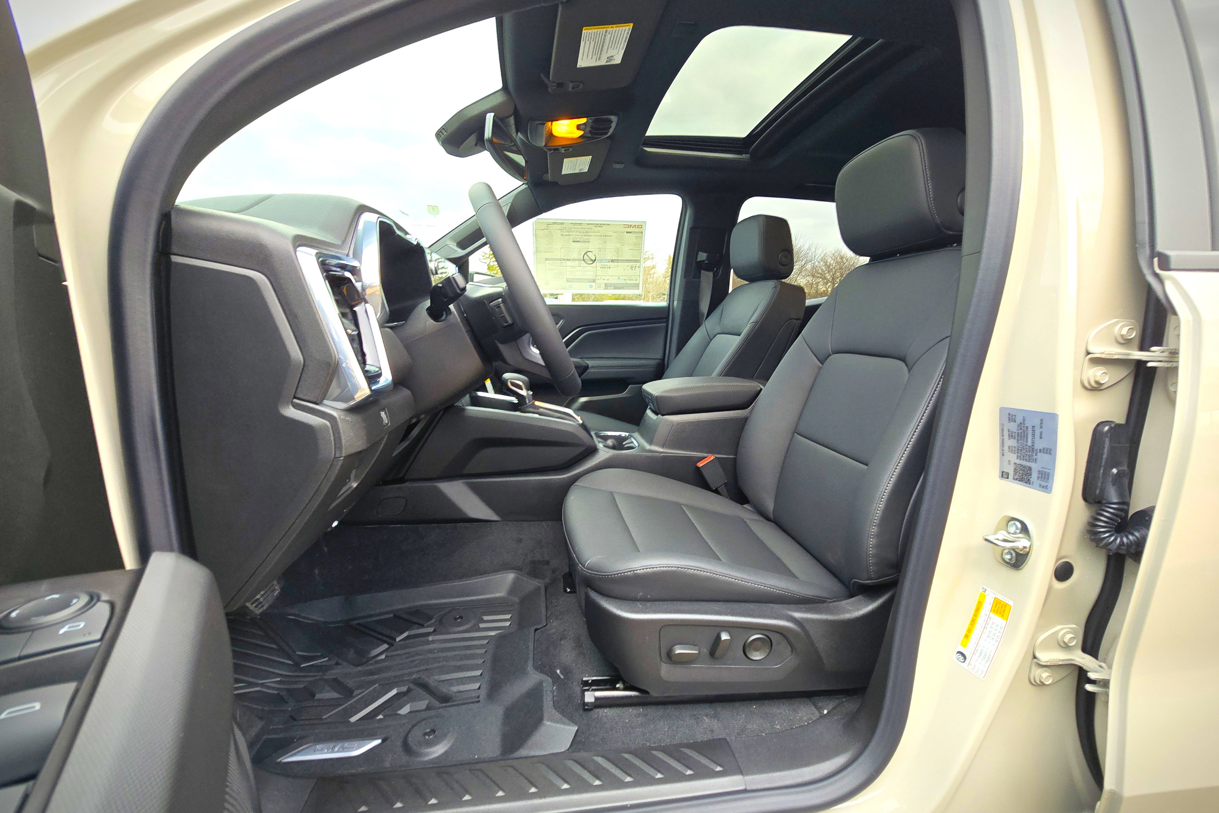 New 2026 GMC Canyon Elevation w/ Convenience Package image 13