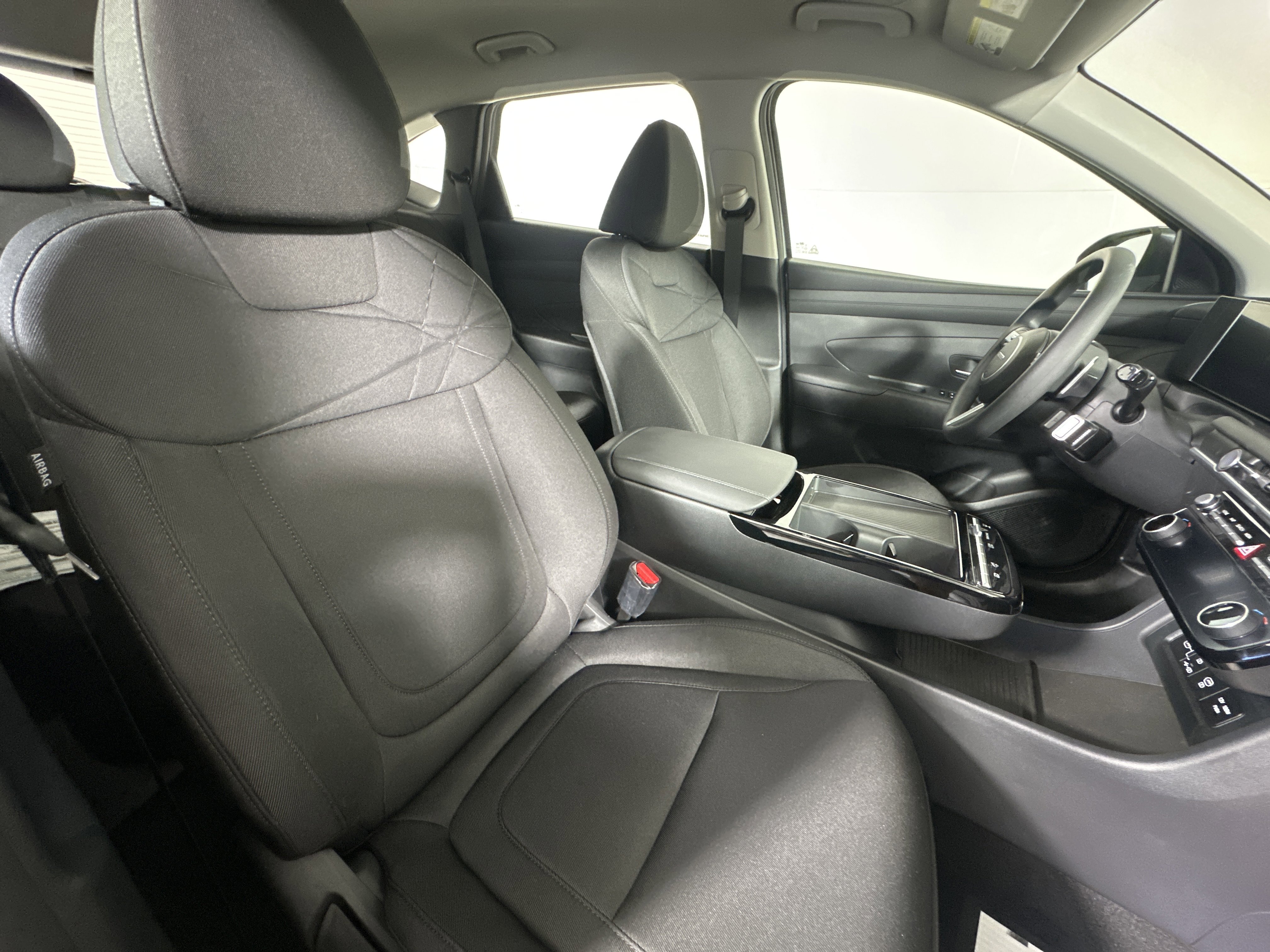 New 2026 Hyundai Tucson Blue SE AWD/4WD image 24