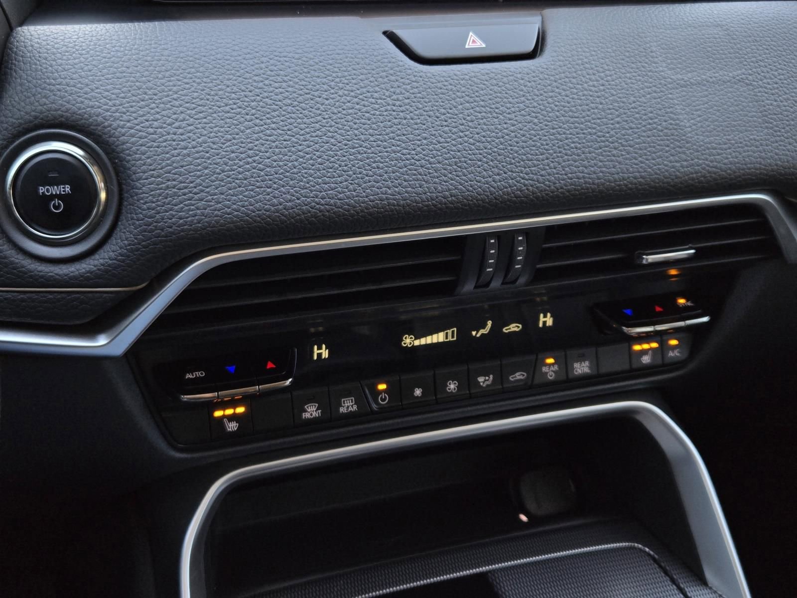 Certified 2024 MAZDA CX-90 Plug-In Hybrid w/ Premium Pkg image 28