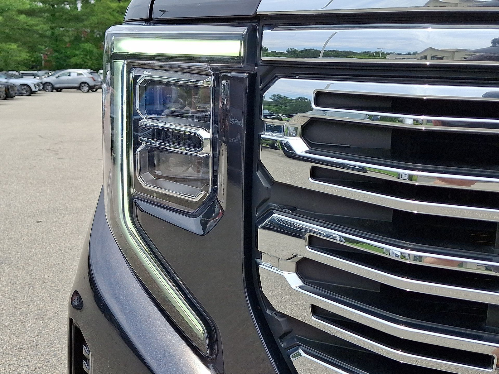 Used 2022 GMC Sierra 1500 Denali AWD/4WD image 28