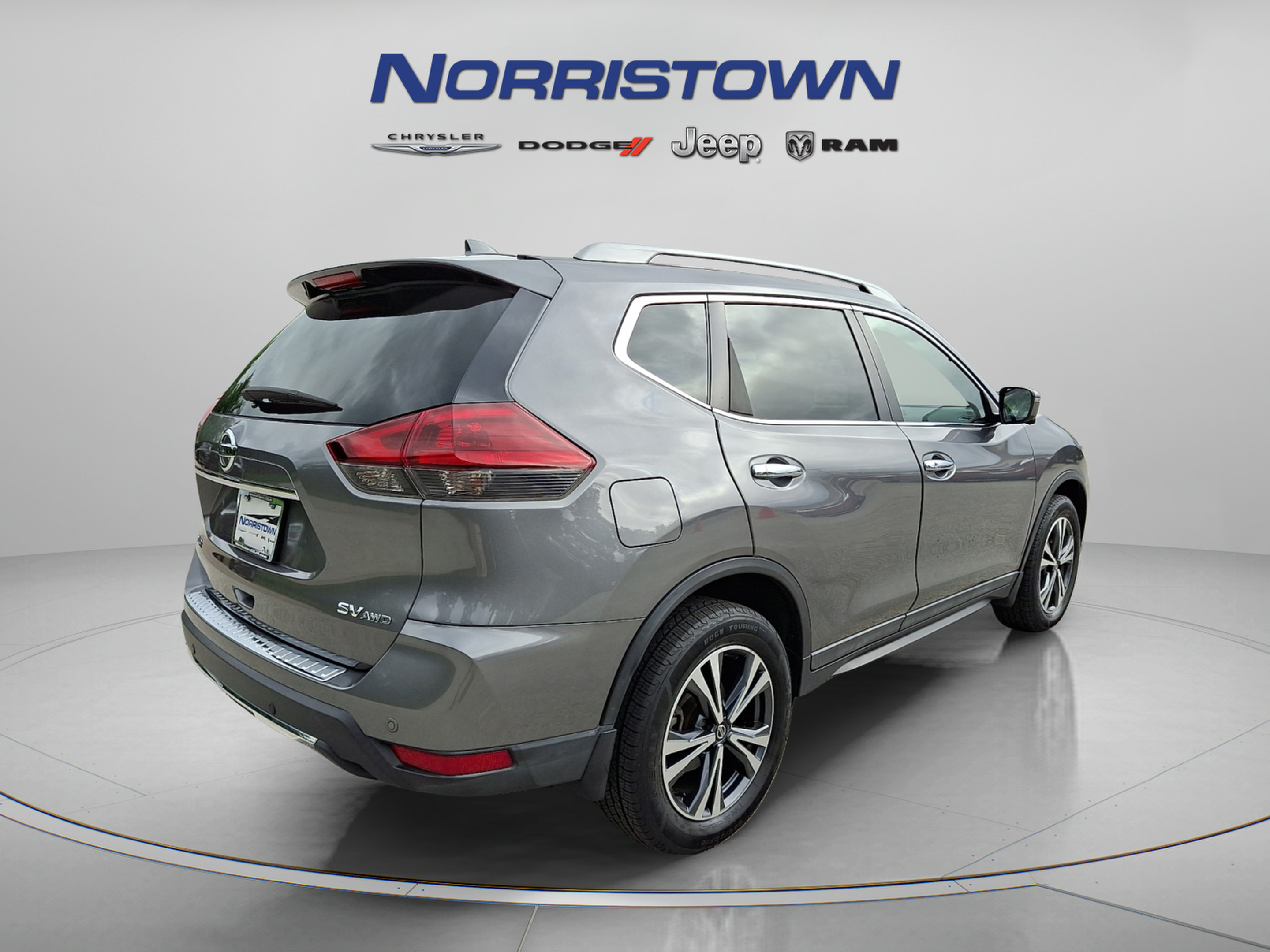 Used 2019 Nissan Rogue SV w/ Premium Package AWD/4WD image 6