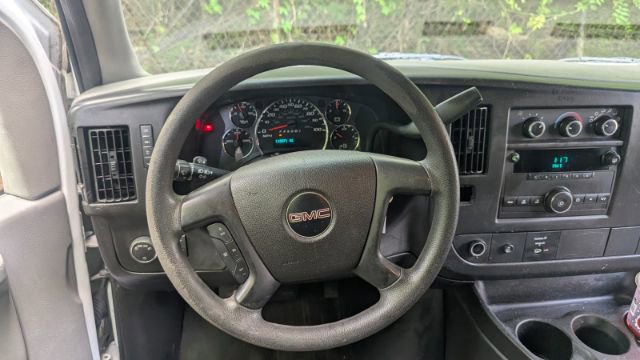 Used 2013 GMC Savana 3500 RWD image 23