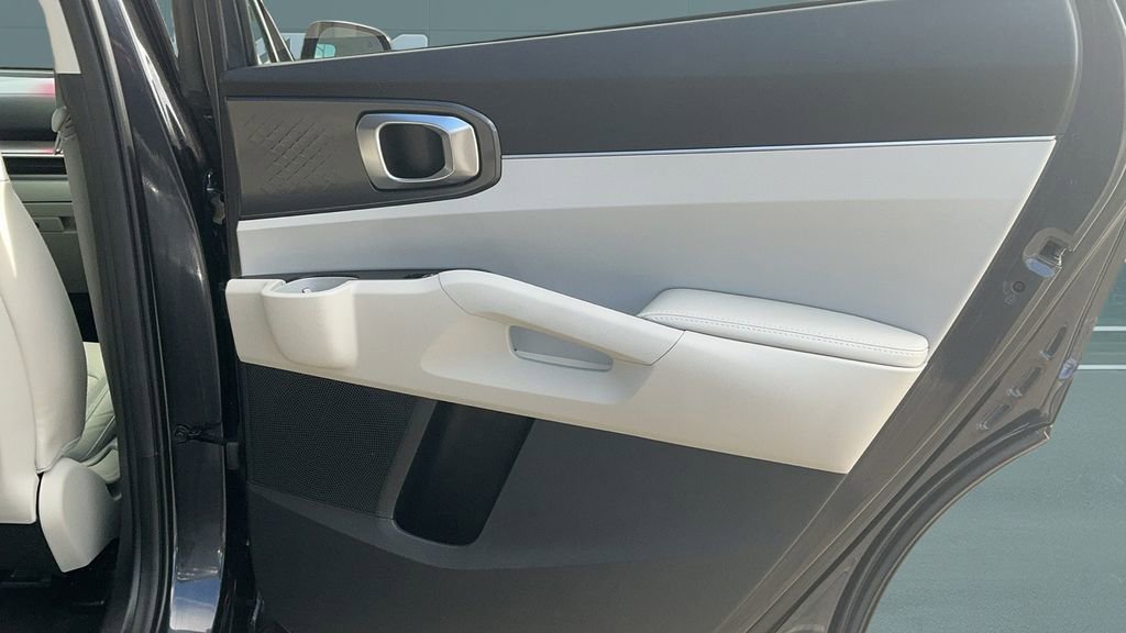 Certified 2025 Kia Sorento S w/ Panoramic Sunroof Package FWD image 15