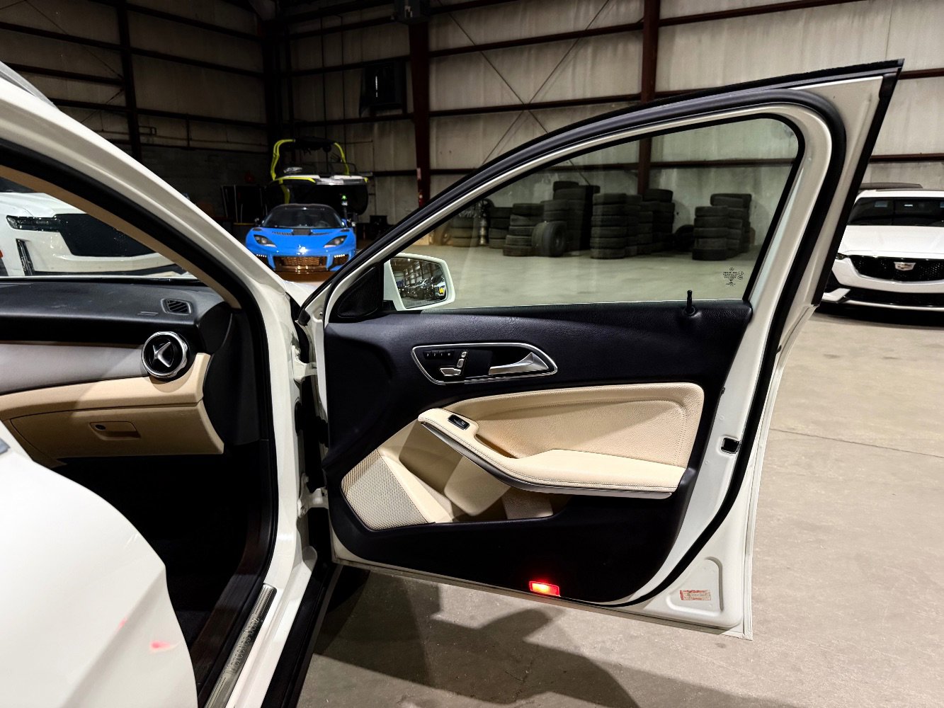 Used 2018 Mercedes-Benz GLA 250 image 24