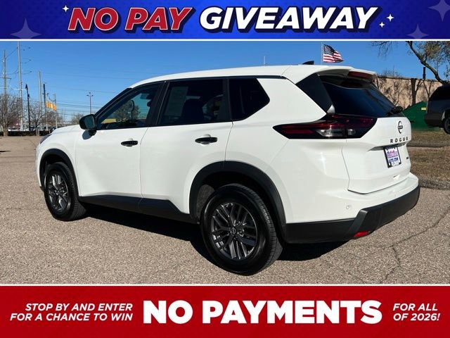 Used 2024 Nissan Rogue S image 3