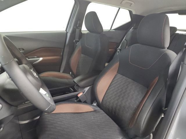 Used 2024 Nissan Kicks SR FWD image 19