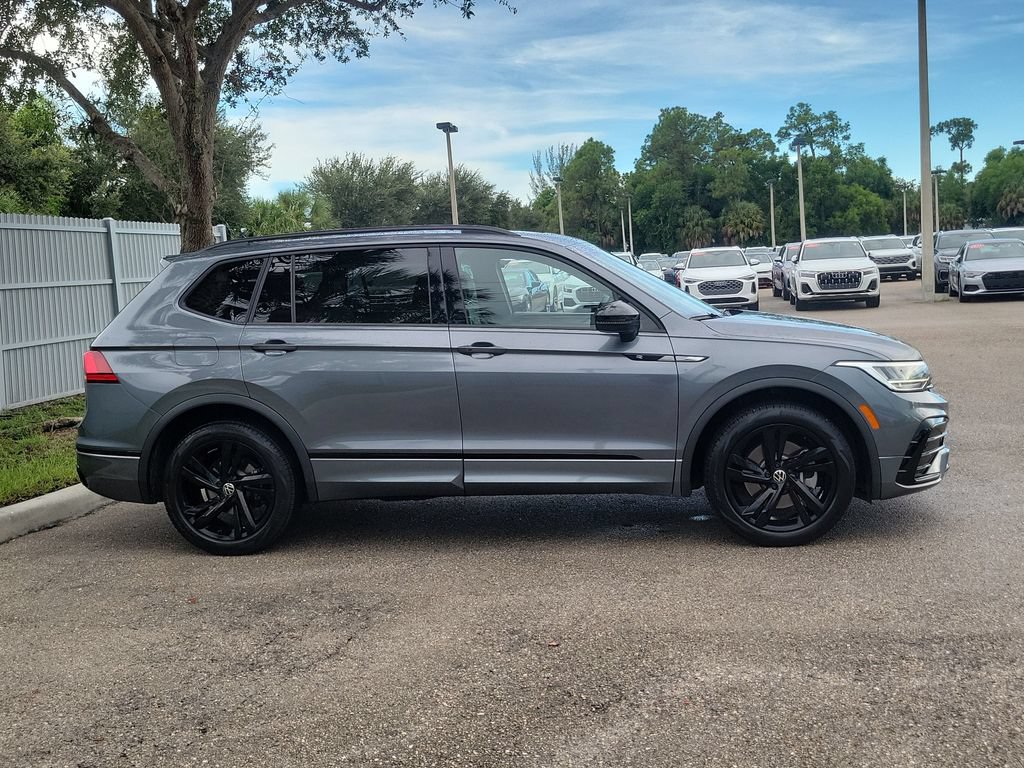 Certified 2023 Volkswagen Tiguan SE R-Line FWD image 4