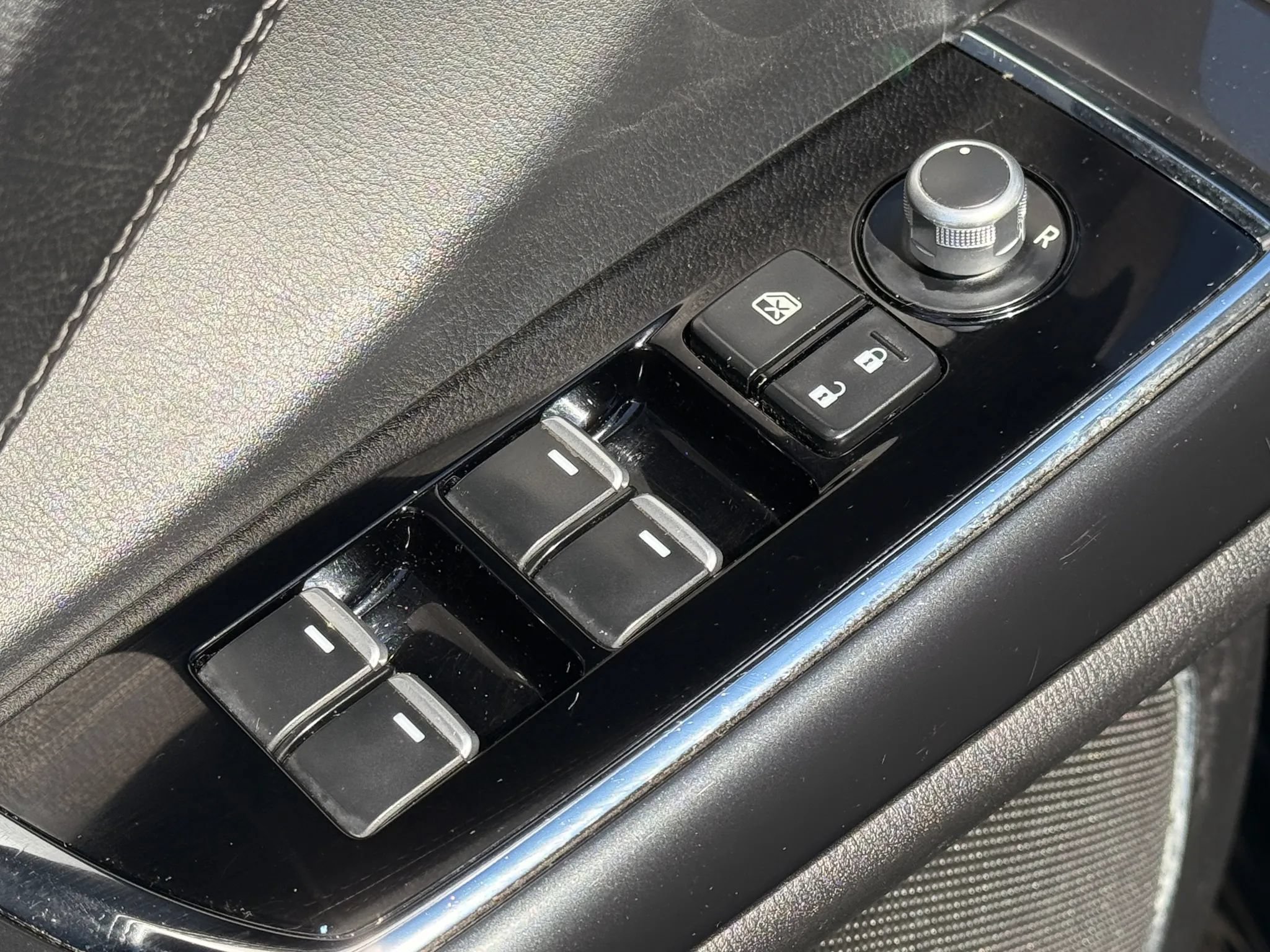 Used 2018 MAZDA CX-9 Touring w/ Touring Premium Package AWD/4WD image 25